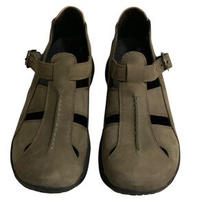 Eastland Suede Leather Fisherman Sandals Army Green Women’s Size 10 M